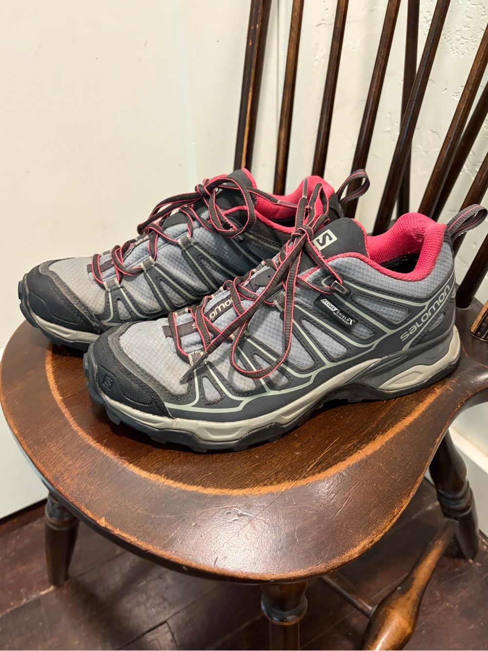 Salomon X-Ultra CS Waterproof Women's Size 8 Trail Running Shoes Multicolor